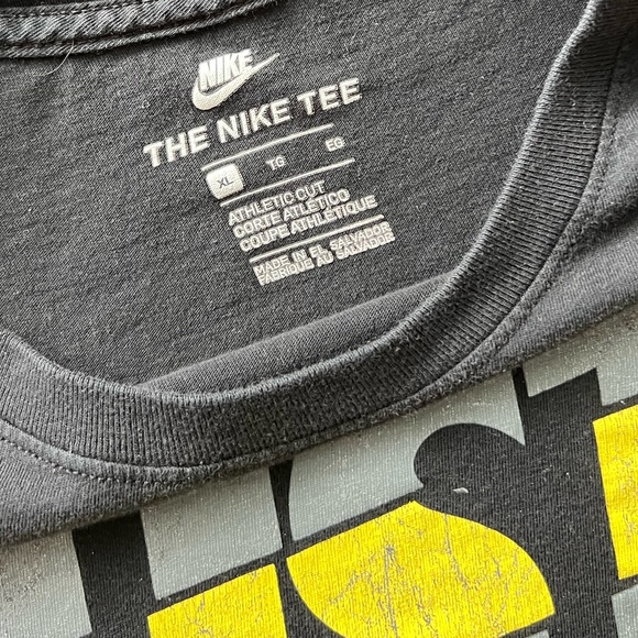 Men’s Nike Black Short Sleeve Tee Just Do It Size Extra Large - Picture 11 of 12